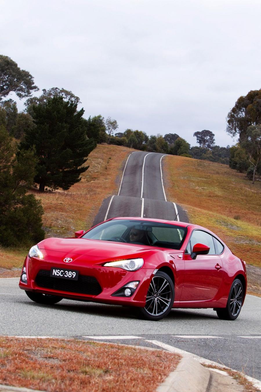  Toyota GT 86 GTS 2012 года  (фото 23 из 25)